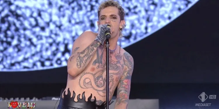 Achille Lauro, chi è la compagna del giudice di X Factor 2024