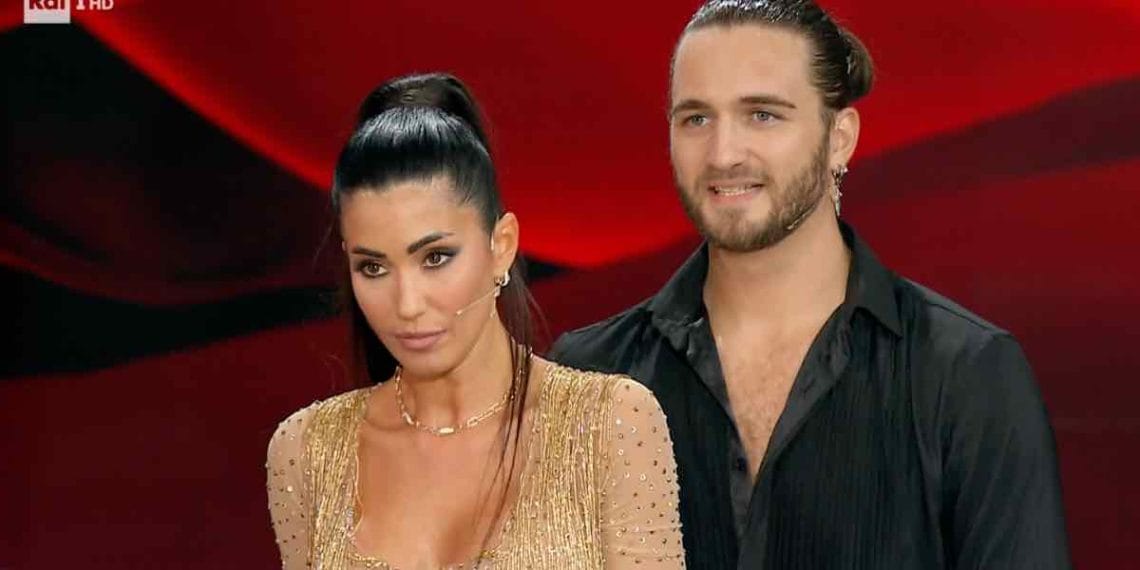 Federica Nargi e Luca Favilla a Ballando con le stelle 2024, Social: “Carolyn Smith critica il voto 5!”