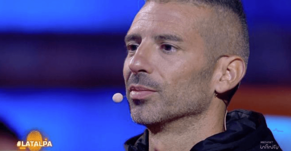 La Talpa, seconda puntata: Marco Melandri esce dal gioco, “Non ero preparato per questo”