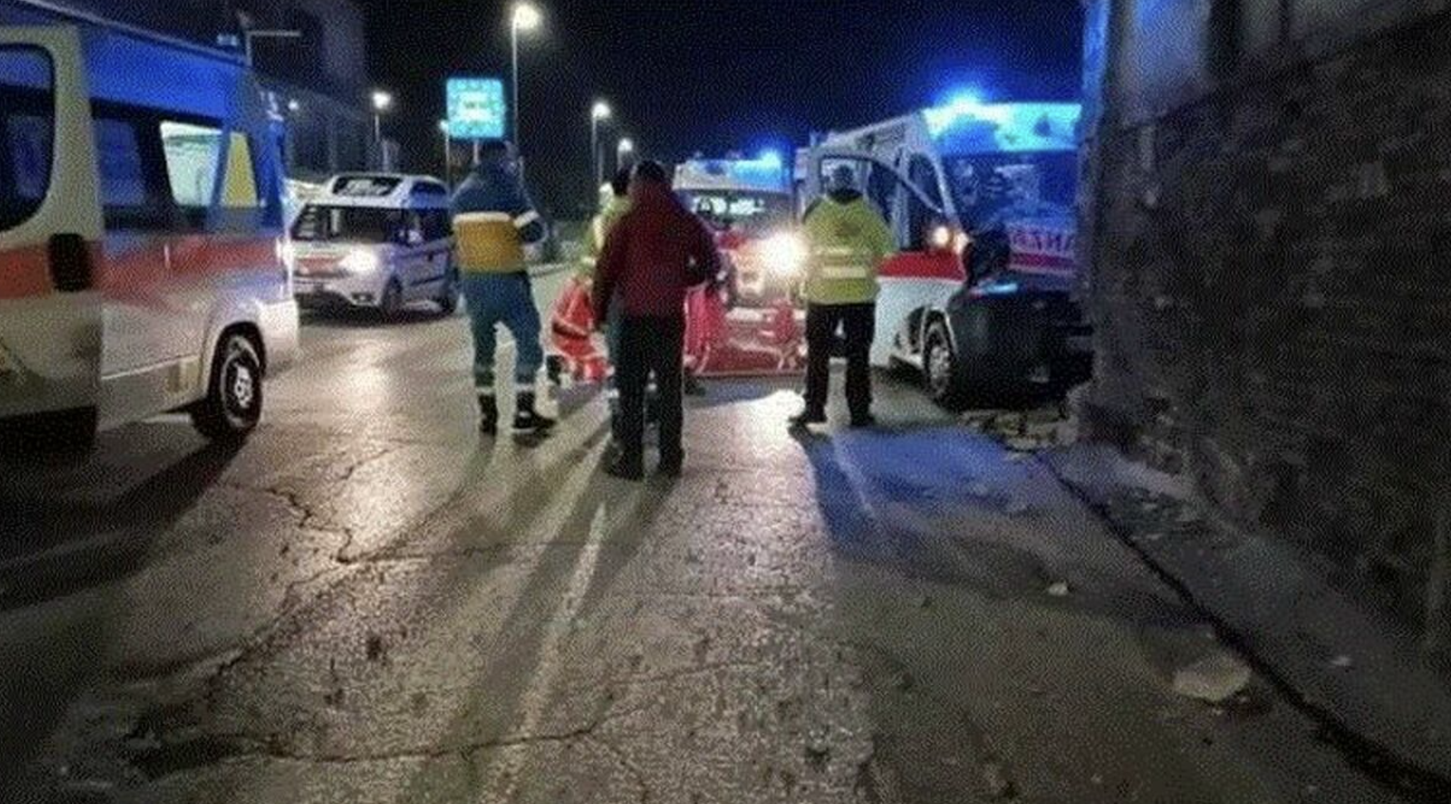 Milano, muore in casa davanti alla compagna dopo due ferite: «Esco per due birre». Si indaga su un possibile omicidio
