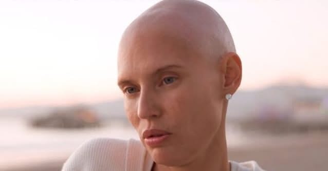 Bianca Balti: “Ho comprato una parrucca ma mi sento ridicola. Oggi sono contenta anche se non dovesse andare bene”