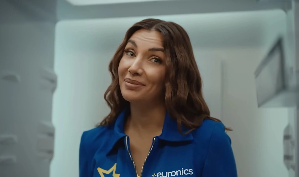 Euronics pubblicità Elettra Lamborghini, recensione, descrizione