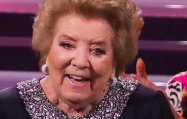 È morta nel pomeriggio a Milano Wilma De Angelis - illustrazione AI